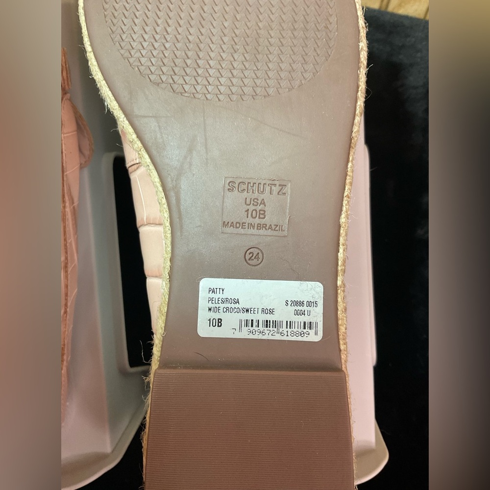 SCHUTZ Blush Croc-Patterned Loafers with Gold Accent - Picture 9 of 10